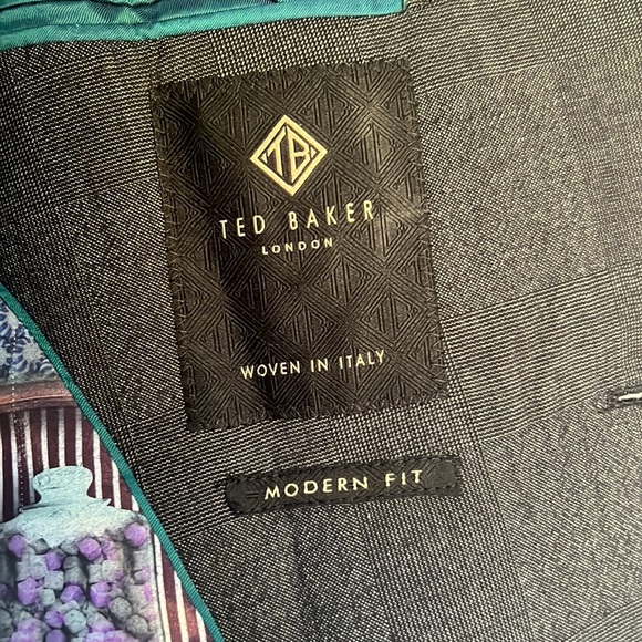 Ted Baker London suit - Picture 2 of 7